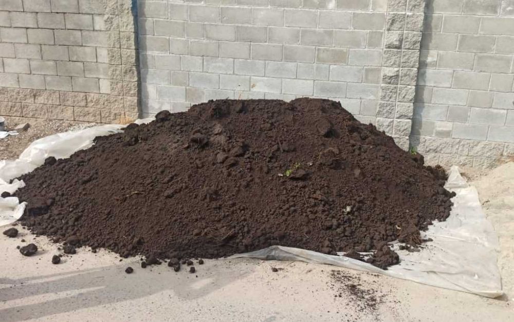 Горный чернозём в мешках