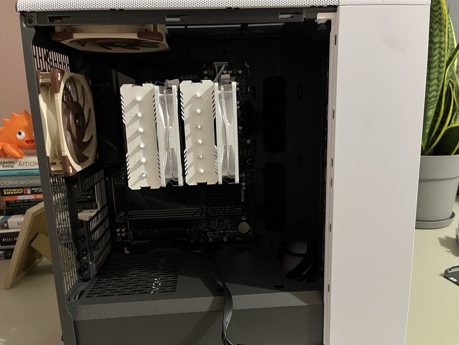 Геймърски/работен компютър с Ryzen 7 7800x3d