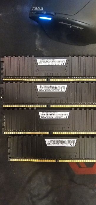 Memorie Corsair Vengeance LPX Black 32 GB DDR4 2666MHz CL16 QUAD Kit