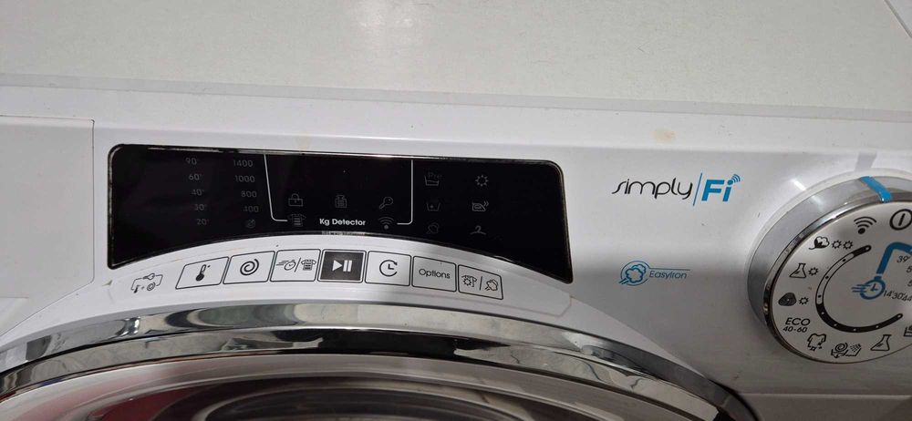 Mașină de spălat cu uscător Candy