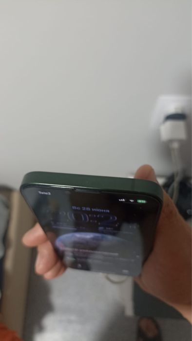 Обменяю iPhone 13, 128 ГБ.