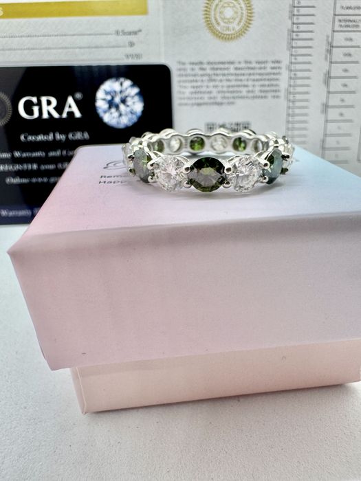 Сребърен пръстен с мойсанит (Диамант) 7.5 карата