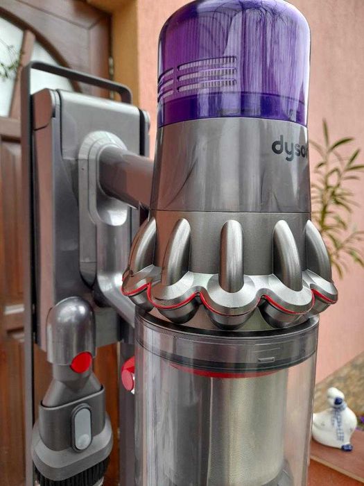 De vanzare aspirator Dyson V 11 Advanced