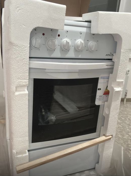 Продам газовую плиту