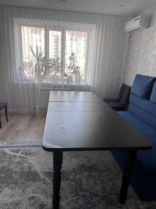 Продам стол со стульями (8 ст)