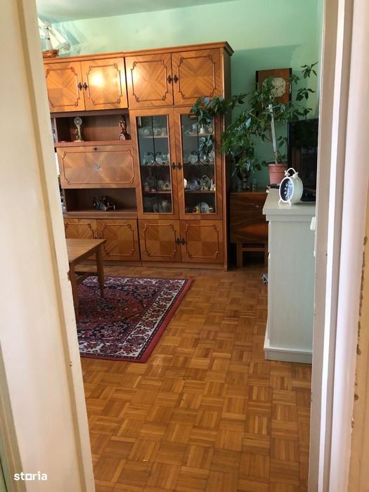 Apartament 3 camere Grigorescu decomandat etaj 2/4 cu parcare