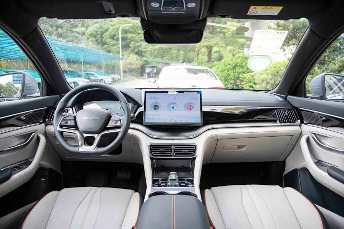 BYD Song Plus dmhi 2023/17500 км