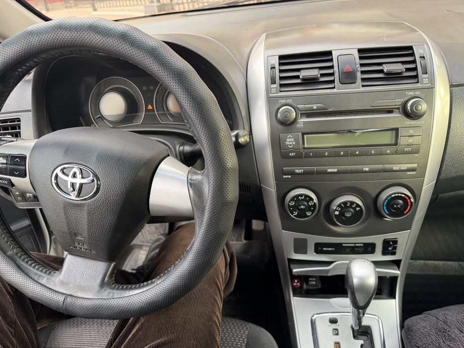 Продам Тойота короллу