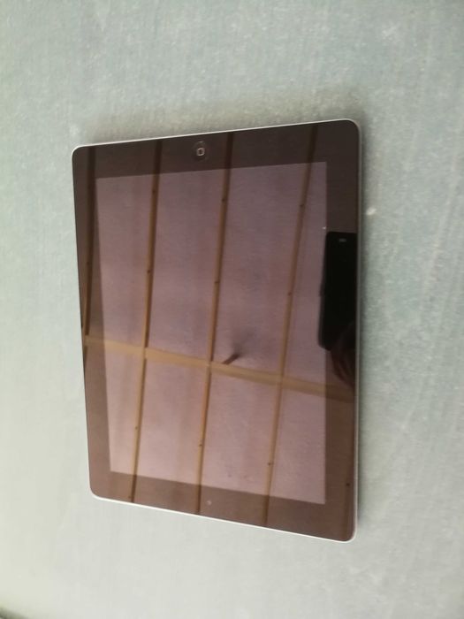 iPad Apple 2nd Gen Wi-Fi A1 395 Black A5 100MHz 512 MB 16GB 9.7"