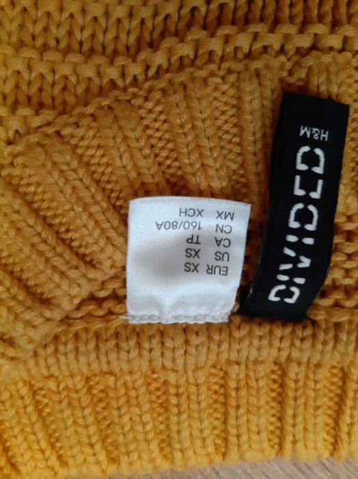 Свитер молодёжный, можно на подростка