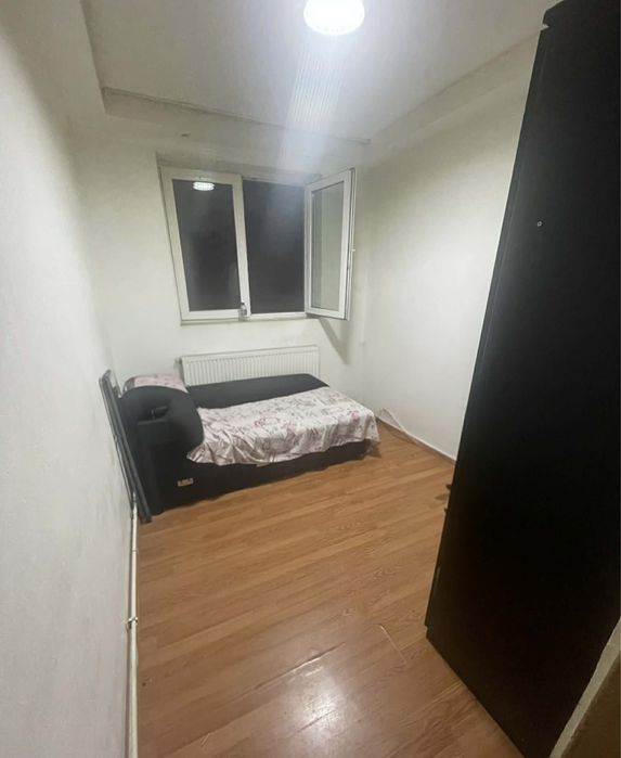 Vand apartament 3 camere