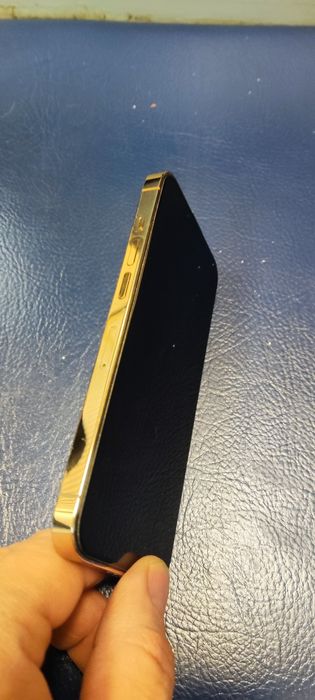 Продам iPhone 13 pro