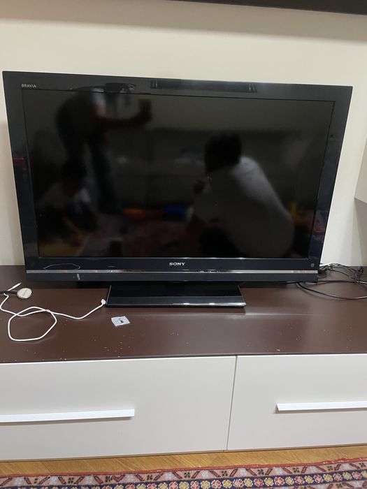 Продам ТВ SONY BRAVIA черный  в хорошем состоянии