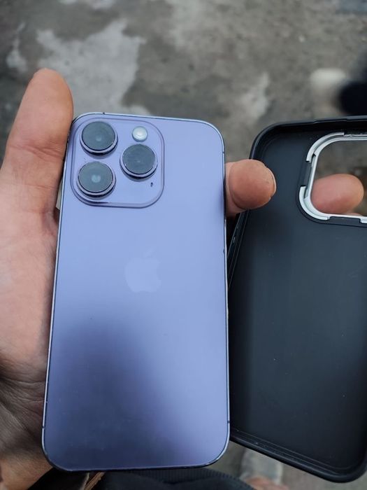 Продам или обменяю айфон 14 про