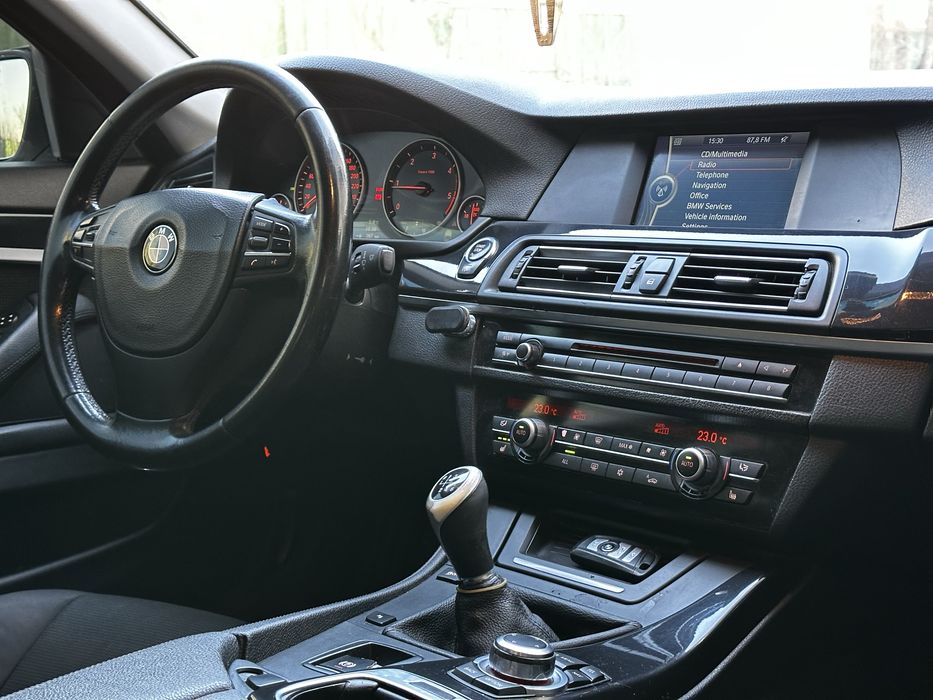 Vand/Schimb Bmw Seria 5 F10  //520D\\ Bi-Xenon~Navi~Senzori