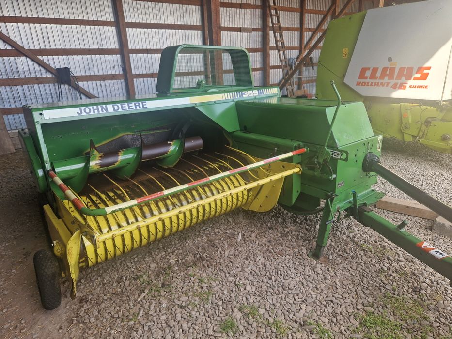 Presă balotiera John Deere 359