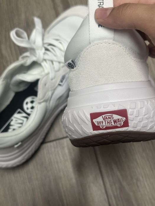 Новые кроссовки vans