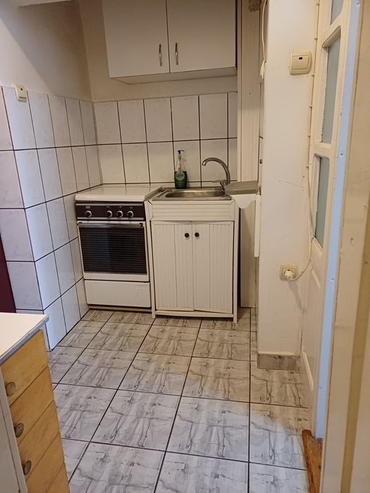 Garsonieră mobilată, parter, Str. Nicolae Bălcescu, Bistrița, 150 €