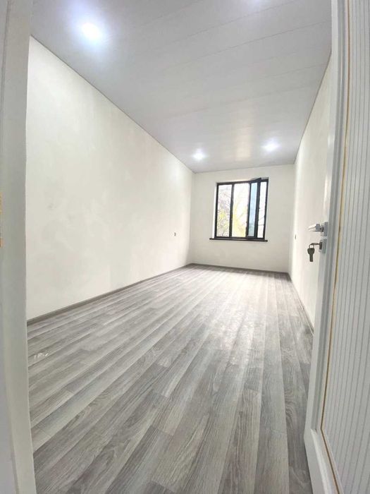 СРОЧНО продается 3/2/2 балкон 2х6 ориентир супермаркет Магнит