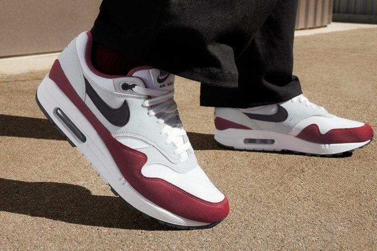 Nike Air Max 1 Red White