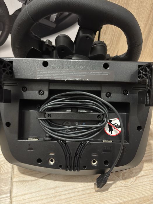 Волан Logitech G923 + Скоростен лост + Гаранция