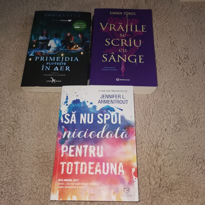 Cărți de Delia Owens, Penelope Douglas, Jennifer L. Armentrout