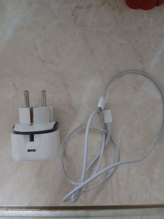 iphone orginal zaryadchik