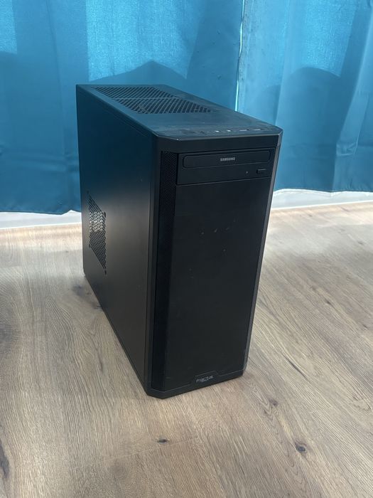 Calculator/PC Gaming• i5-9600KF• GTX 1660 Super 6Gb GDDR6