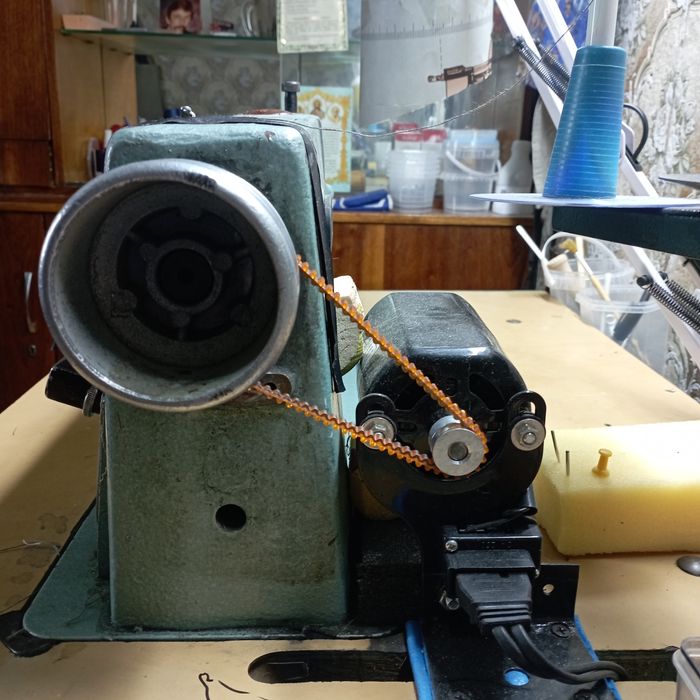 швейная промышленная машинка