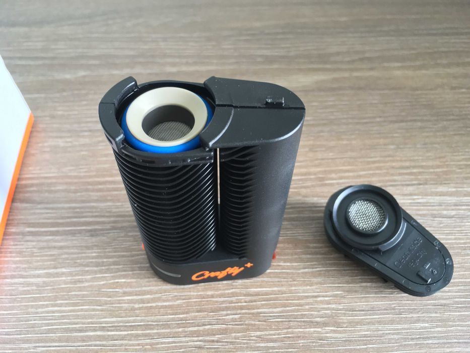 vaporizator Crafty+ de la Storz & Bickel, garantie noiembrie 2026, nou