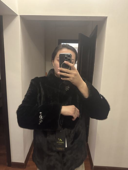 Продам новую шубу из куницы