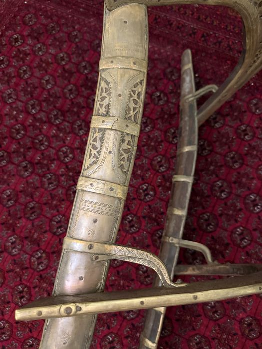 Антикварное седло для верблюда