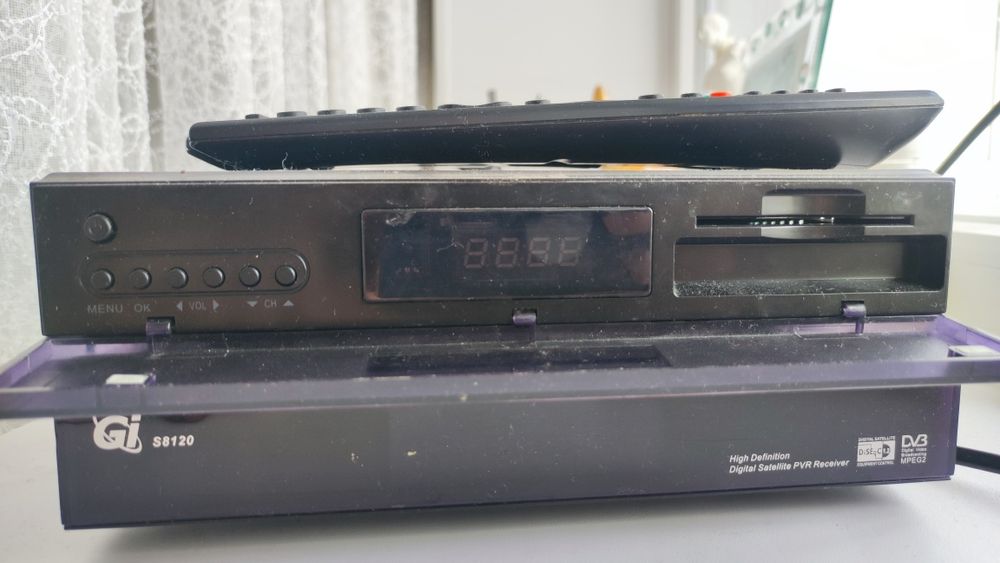 спутниковый ресивер