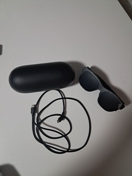 Продам  очки XREAL Air 2 Pro