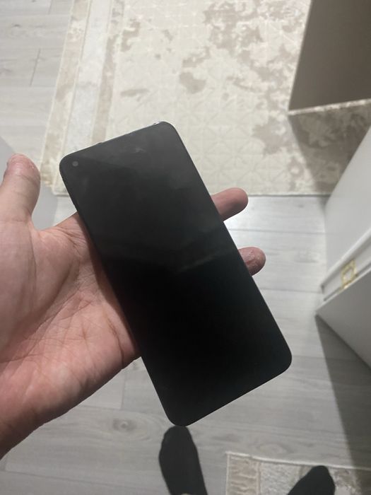 4 телефон сатылады. Арзан бағада