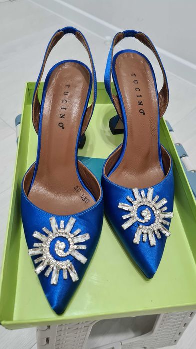 Туфли нарядные продам