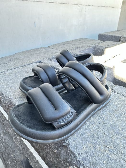 Продам летние детские сандали