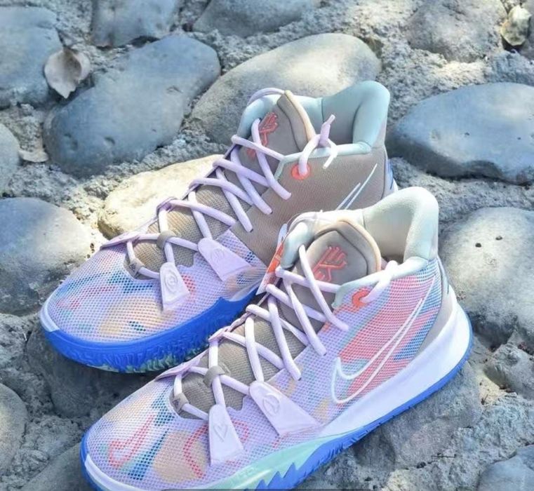 Стильные кроссовки/есть бесплатная доставка с предоплатой