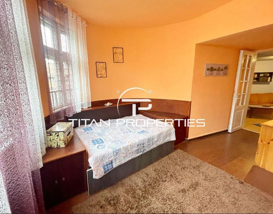 Дава се под наем Четиристаен апартамент в Варна, Гръцка махала - 120 кв.м за 500 € - Снимка #11