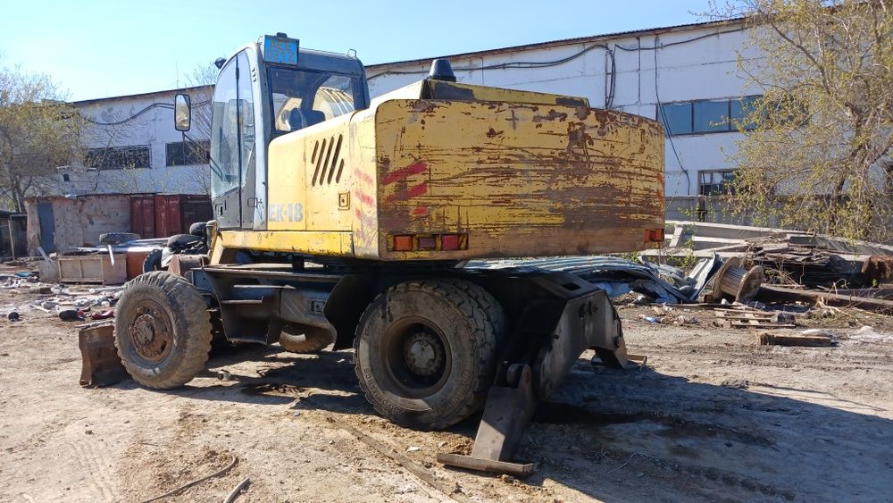 Экскаватор колёсный