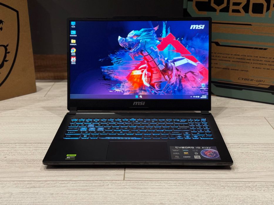 RTX 4050 6gb /i5 13420H /512GB SSD /16GB / Гаранция /15.6 144hz / CYBORG