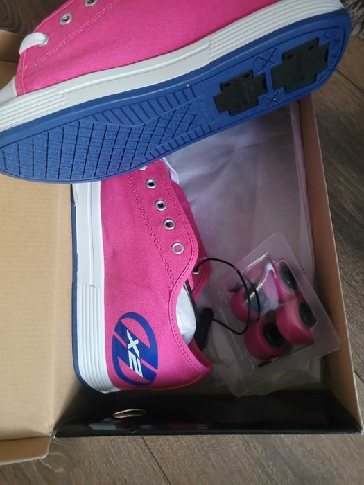 Маратонки/кецове Heelys с колелца