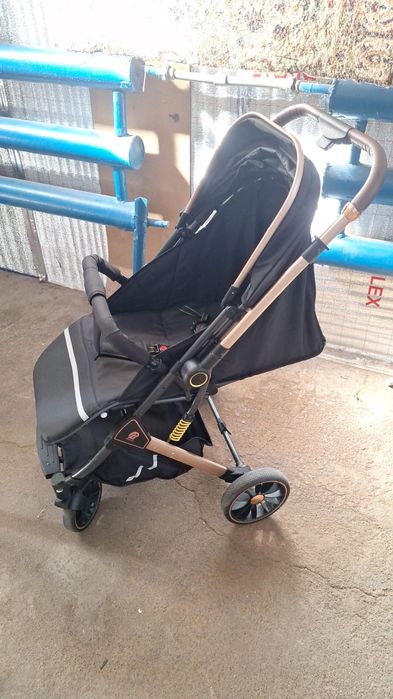Продам детскую коляску
