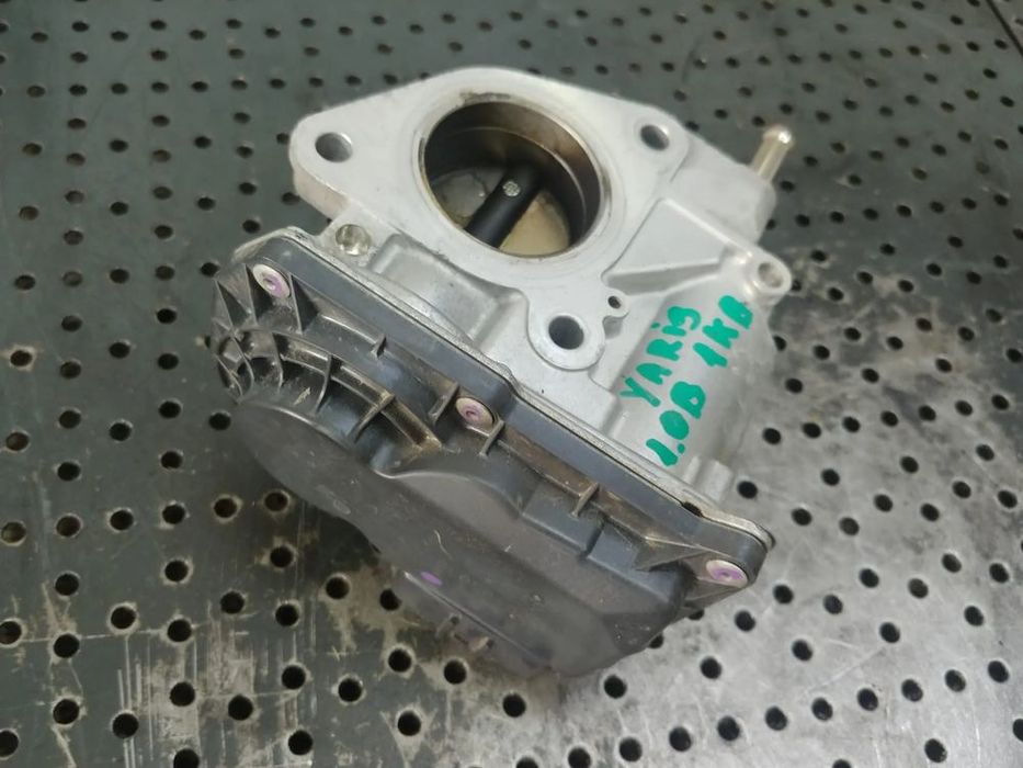 Clapeta acceleratie toyota yaris 1.0b 1kr-b52 22030-0q030