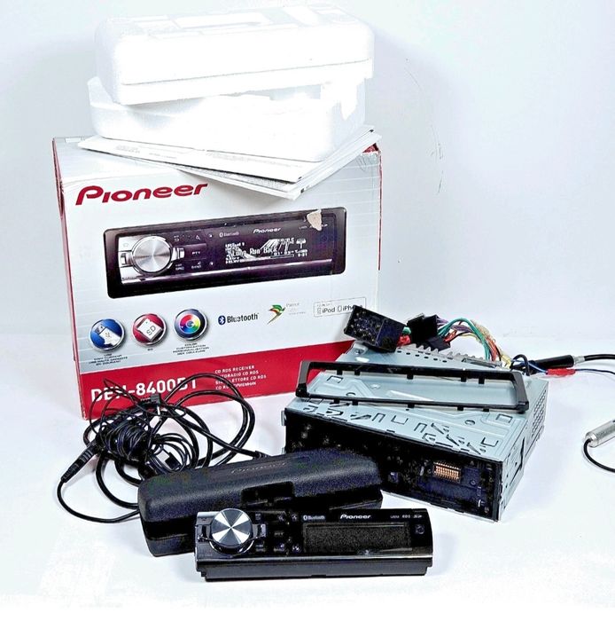 Продавам Pioneer deh-x8400bt