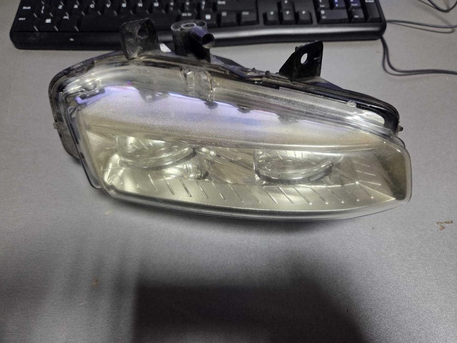 Proiector dreapta Land Rover Range Rover Evoque 2012 - 2015