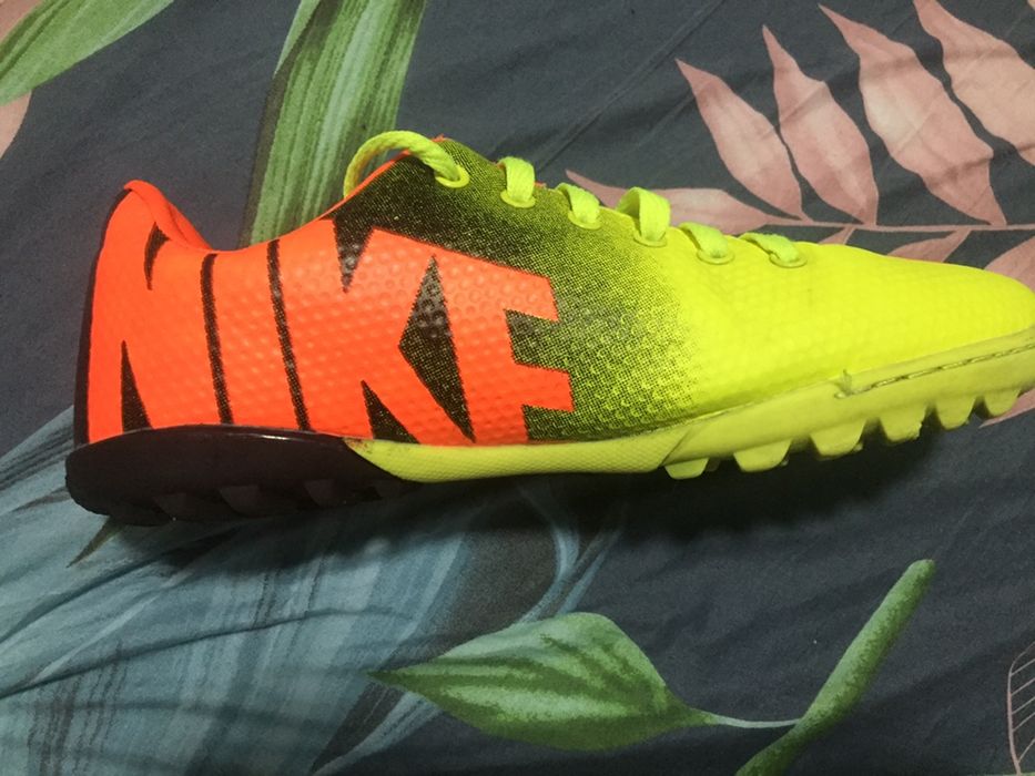 Сараканошки NIKE