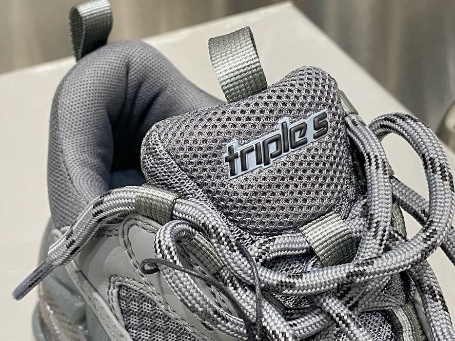 Adidasi Balenciaga Triple S Premium