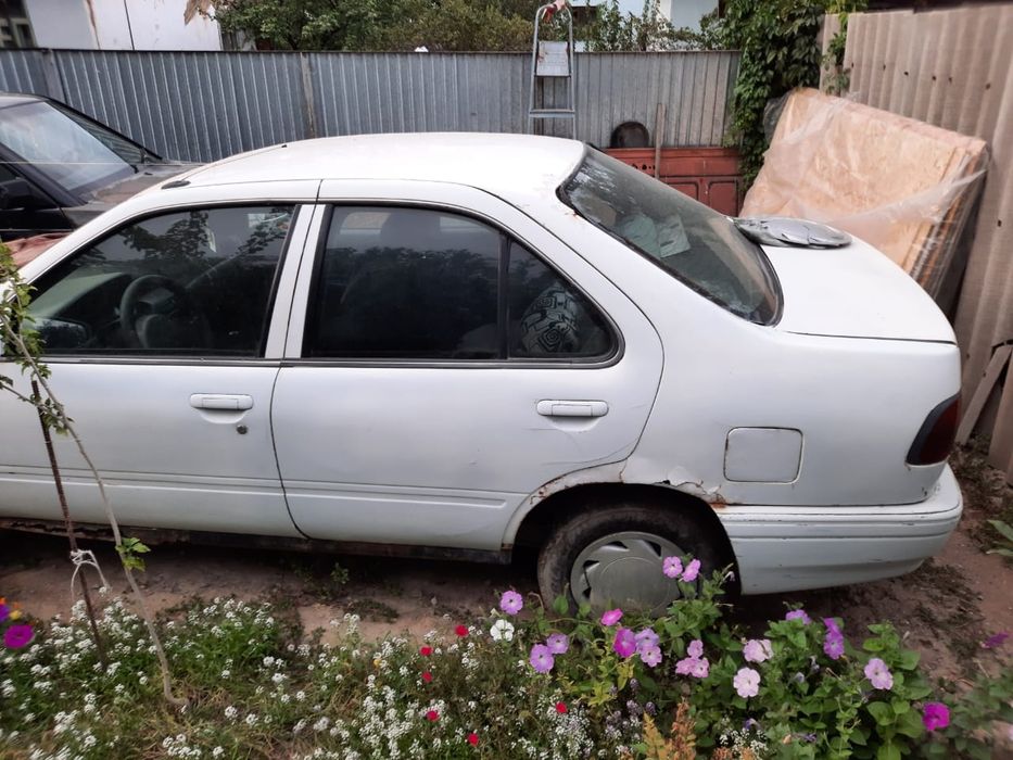 Продам машину ниссан санни