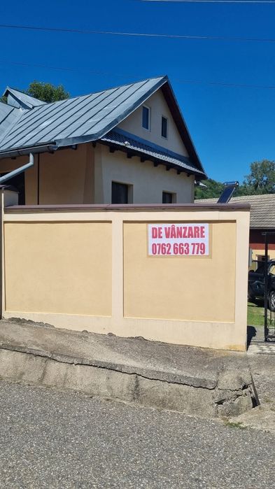 Casa de vânzare schimb si cu garsoniera